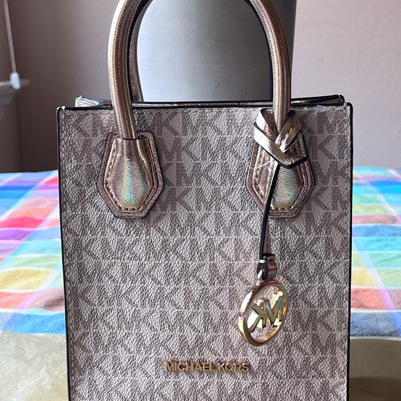 ⚜️ MICHAEL KORS EXTRA - SMALL SIGNATURE LOGO CROSSBODY BAG ⚜️ NWT ⚜️ - Picture 7 of 16